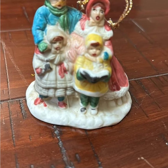 Ceramic Christmas Figurines - Picture 4 of 8